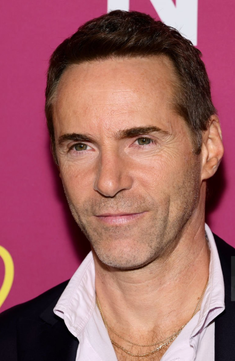 Alessandro Nivola