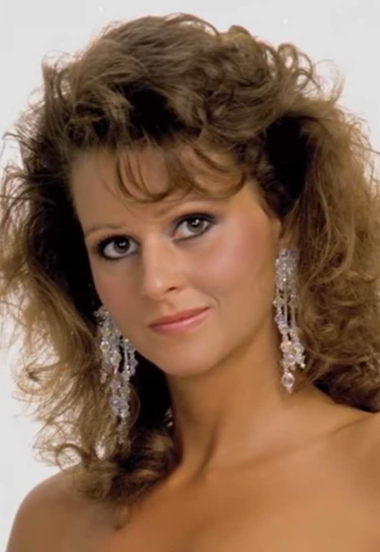 Elizabeth Hulette